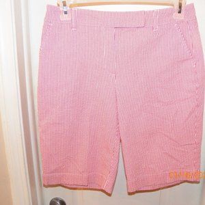 TALBOTS PETITES SHORTS SIZE 10